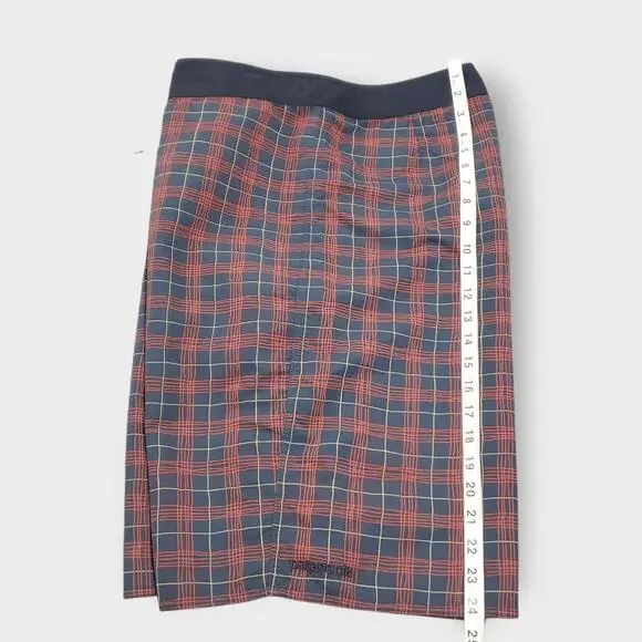 Patagonia Twenty-threes Board Shorts Mens Swim Trunks Red Blue Plaid Sz 33 - Picture 10 of 12